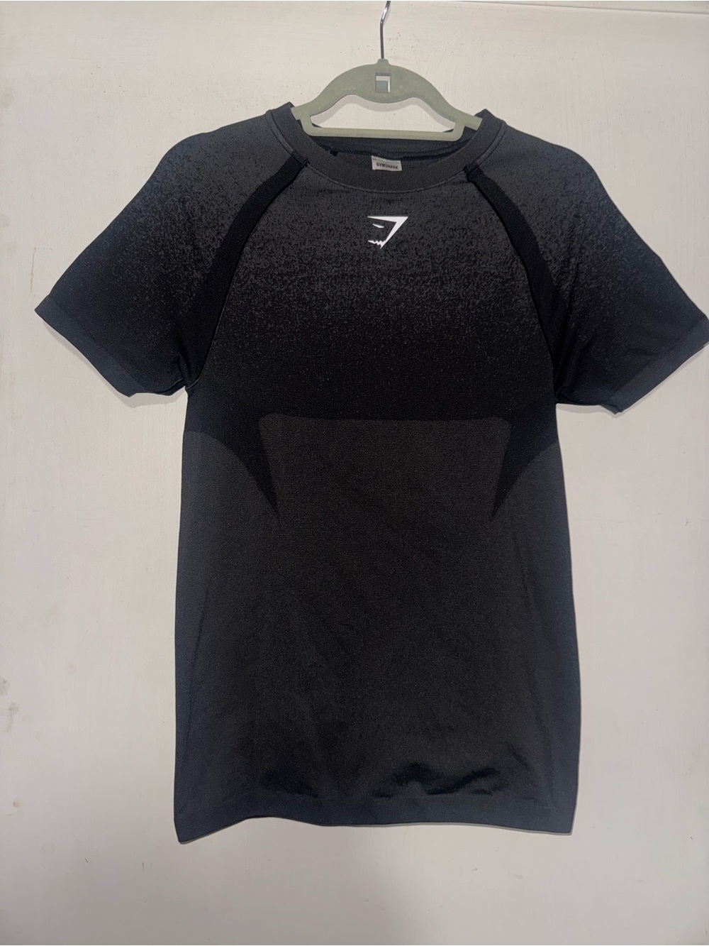 Gymshark Black Seamless Short Sleeve Training Tee - Picture 2 of 7